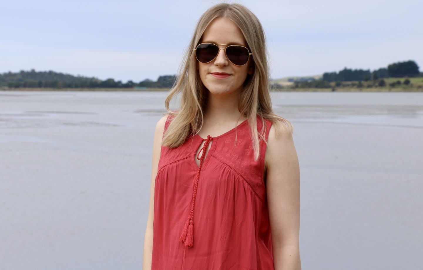 How I Style Aviator Sunglasses Its Sarah Lilly 